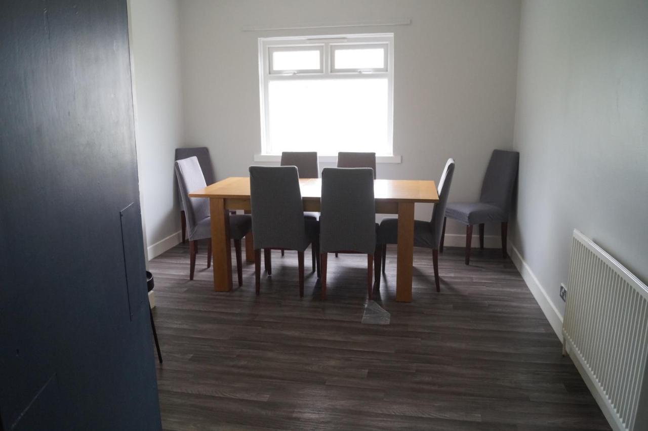 Garnock 3 Apartment Beith Екстериор снимка