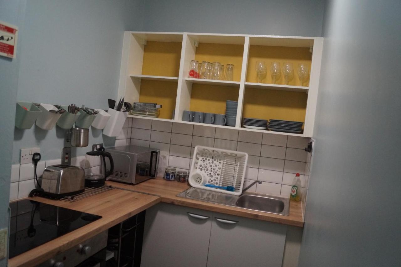 Garnock 3 Apartment Beith Екстериор снимка
