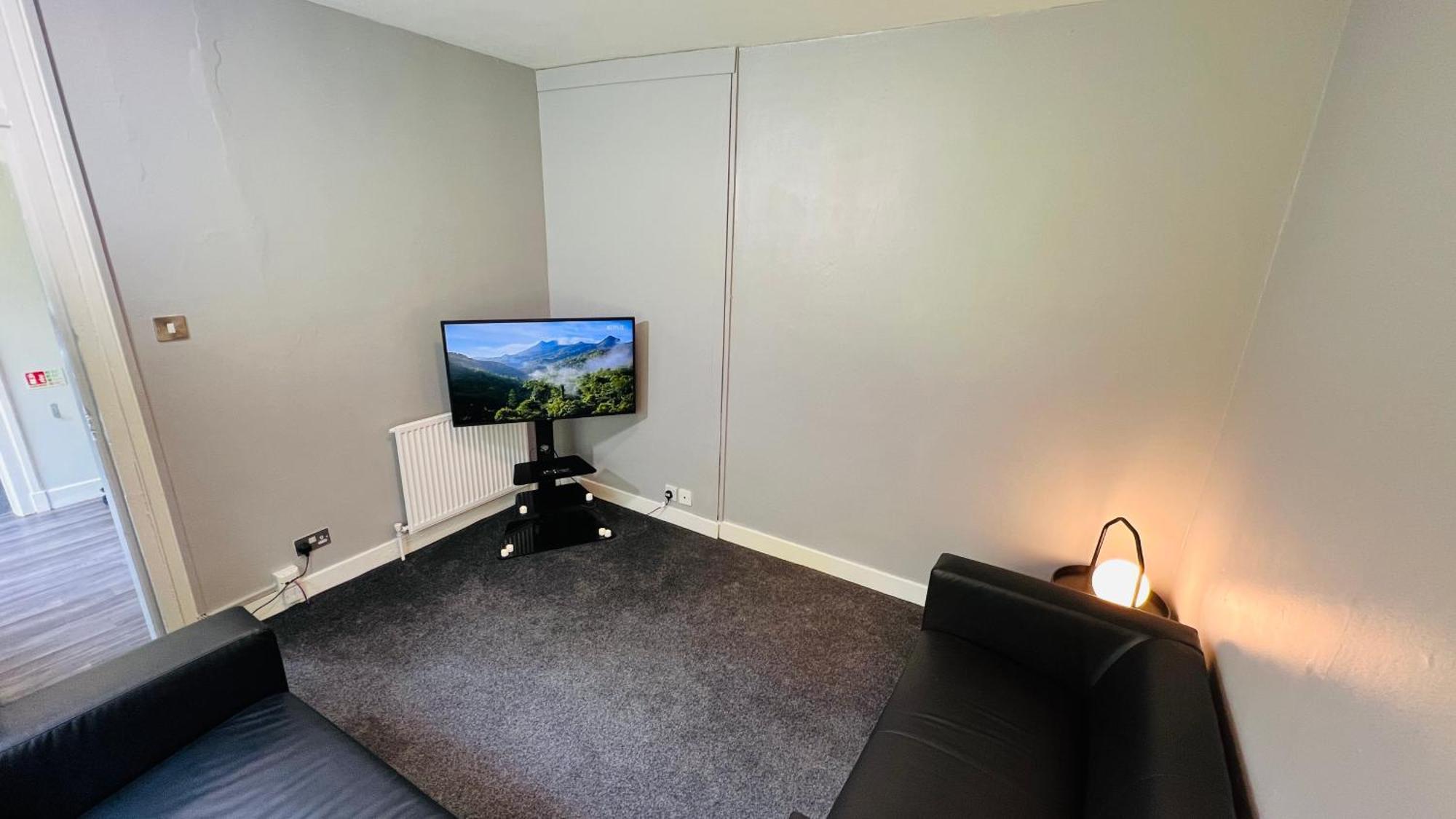 Garnock 3 Apartment Beith Екстериор снимка