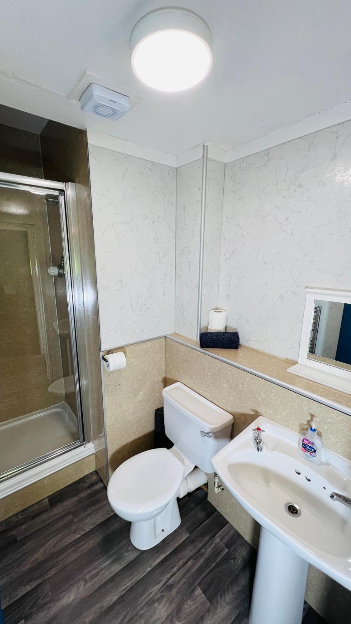 Garnock 3 Apartment Beith Екстериор снимка